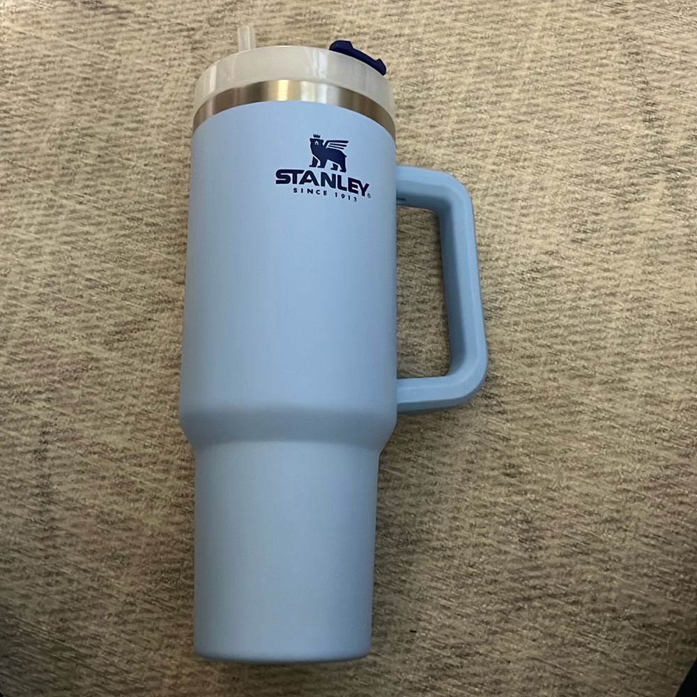 Stanley Quencher H2.0 FlowState Tumbler - 40 fl. oz. Pool